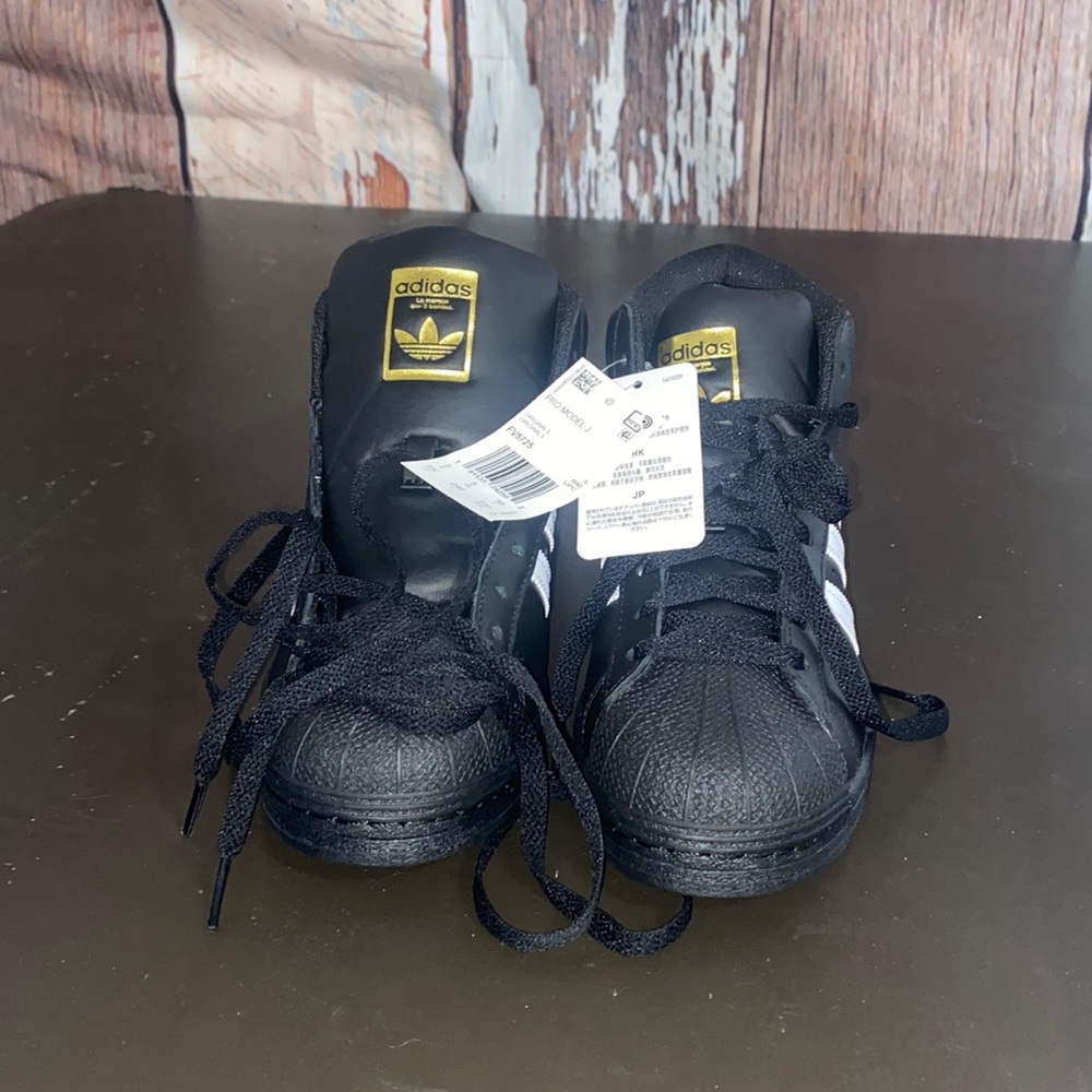 Adidas pro model j